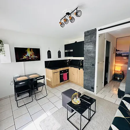 Aux Accents Maritime Et Jardin 200m De La Apartmán Merville-Franceville-Plage