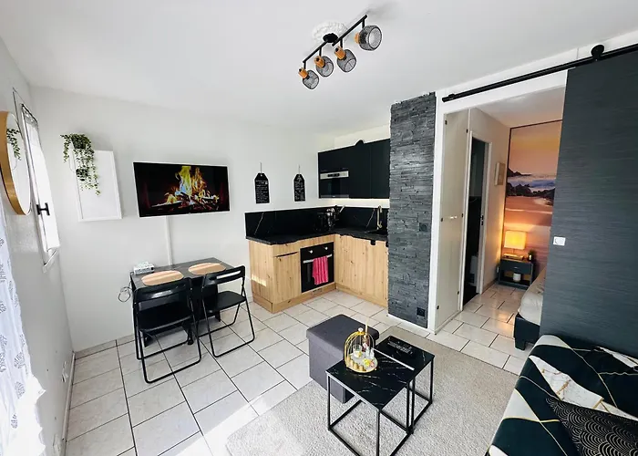 Aux Accents Maritime Et Jardin 200m De La Apartmán Merville-Franceville-Plage