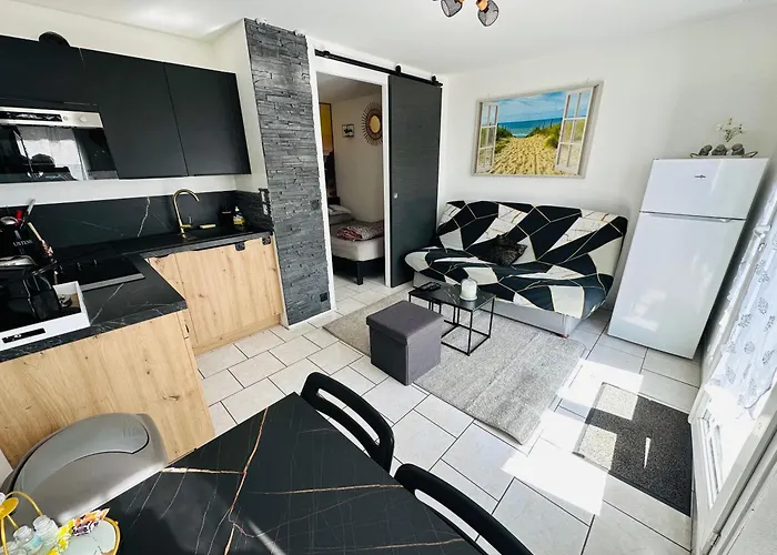 Aux Accents Maritime Et Jardin 200m De La Merville-Franceville-Plage